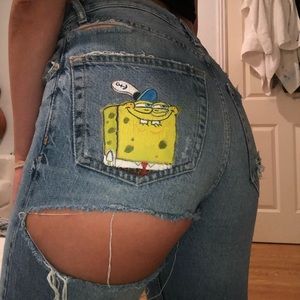 ZARA STRAIGHT JEANS W/ SPONGEBOB PAINTED ON POCKET